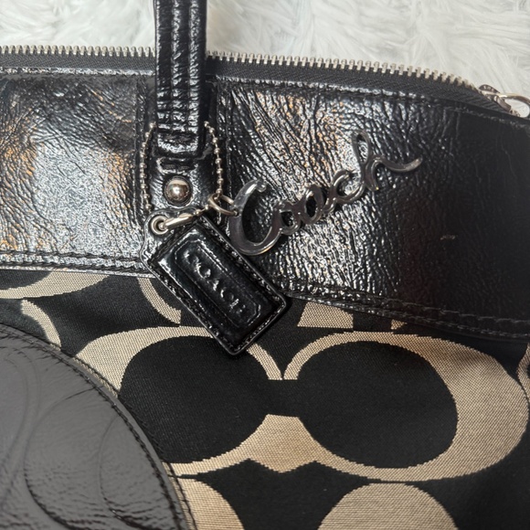 Coach Tote - Picture 4 of 15